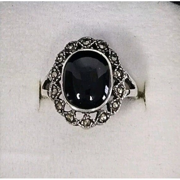 Unbranded Jewelry - Vintage Art Deco Style Sterling Silver Black Oval Onyx Ring Size 7, Ornate